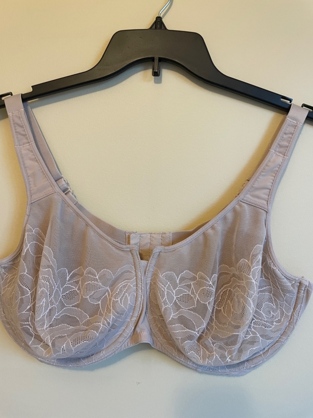 Wacoal Lace Underwire Bra in Nude